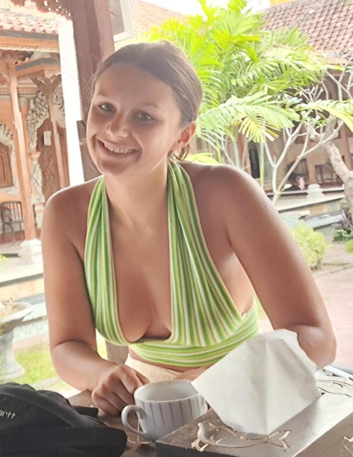 Ray Homestay Batununggul Exteriör bild