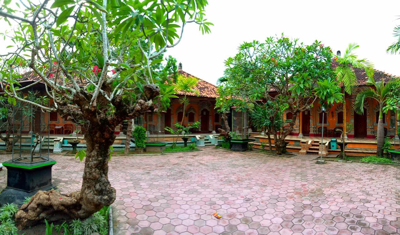 Ray Homestay Batununggul Exteriör bild