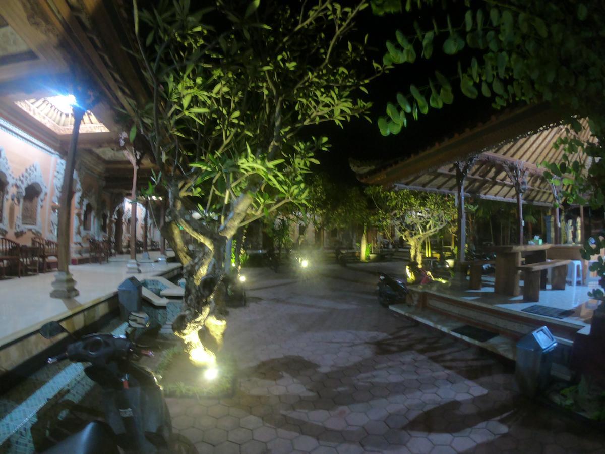 Ray Homestay Batununggul Exteriör bild